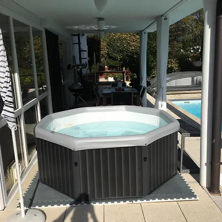 Landhaus Central Holiday home Soll