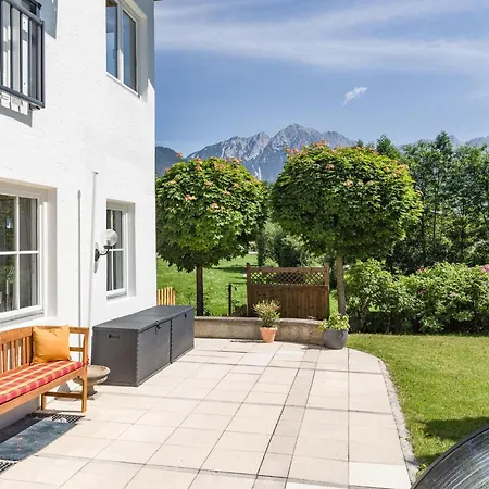 Landhaus Central Holiday home Soll